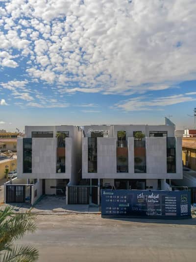 3 Bedroom Floor for Sale in North Riyadh, Riyadh - Roles for sale