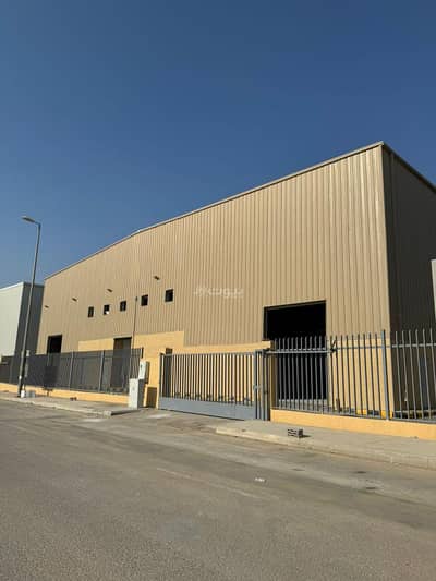 Warehouse for Rent in South Riyadh, Riyadh - Warehouse For Rent in Al Misfat, Riyadh