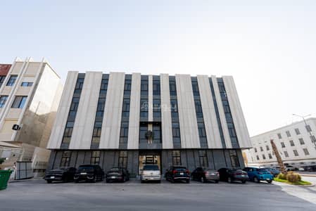 4 Bedroom Apartment for Rent in North Riyadh, Riyadh - A 4-bedroom apartment for rent in Al Malqa, Riyadh