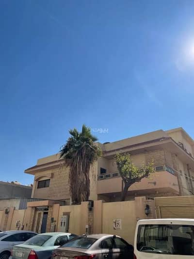11 Bedroom Villa for Sale in Central Riyadh, Riyadh - Villa For Sale in Al Malaz, Riyadh