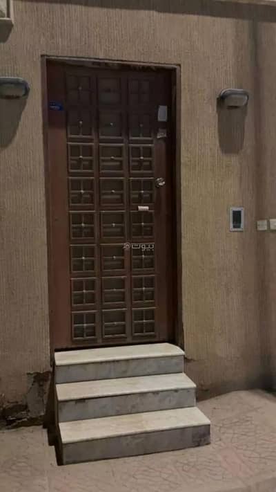 دور 5 غرف نوم للايجار في غرب الرياض، الرياض - دور للإيجار في شارع محمد بن عبدالستار, حي ظهرة البديعة, مدينة الرياض, منطقة الرياض