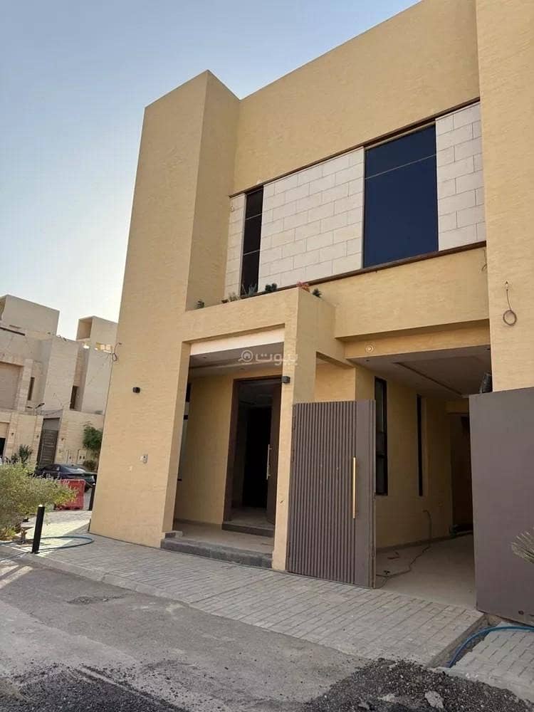 6 Bedroom Villa For Sale in Al Mahdiyah, Riyadh