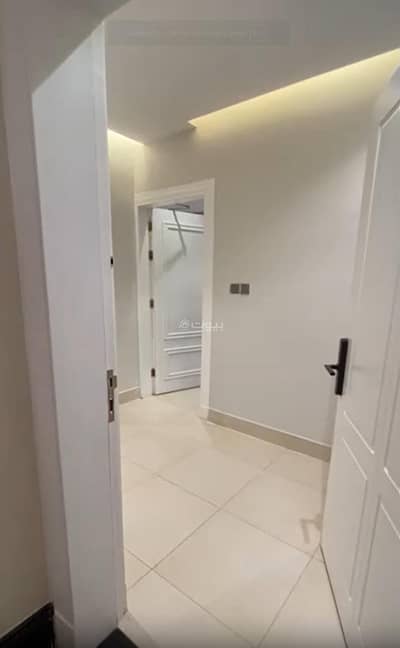 3 Bedroom Flat for Sale in North Riyadh, Riyadh - For Sale Investment Apartment in a Prime Location in Al Qirawan District Abdullah Bin Jebreen Street