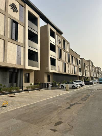3 Bedroom Flat for Sale in East Riyadh, Riyadh - Luxury apartment for rent or sale in Hay Al-Rimal