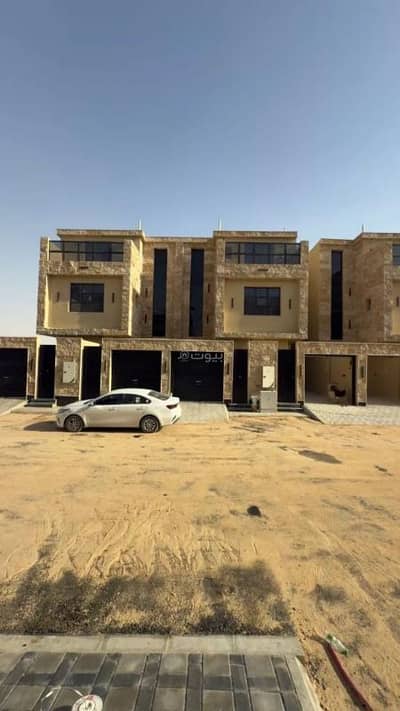 3 Bedroom Floor for Sale in West Riyadh, Riyadh - House for sale on Ahmed bin Mogheith Al-Sudfi Street, Tuwaik Neighborhood, Riyadh City, Riyadh Region