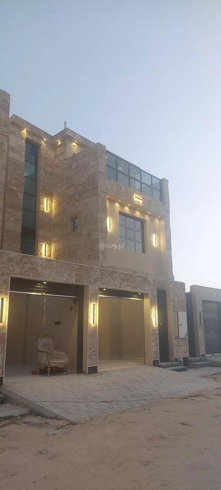 4 Bedroom Floor For Sale in Tuwaiq, Riyadh