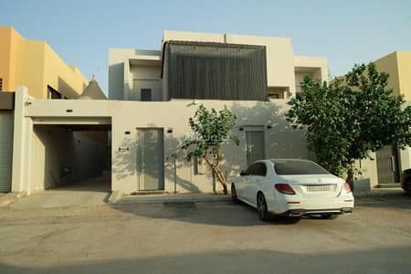 فیلا 4 غرف نوم للبيع في شمال الرياض، الرياض - فيلا للبيع في النرجس، الرياض