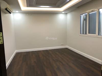 4 Bedroom Floor for Rent in East Riyadh, Riyadh - Spacious 4-Bedroom Apartment in Private Villa