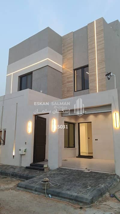 دور 5 غرف نوم للبيع في شرق الرياض، الرياض - دور - الرياض - المعيزيلة