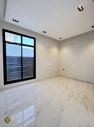 3 Bedroom Floor for Sale in East Riyadh, Riyadh - Floor For Sale in Al Khaleej, Riyadh