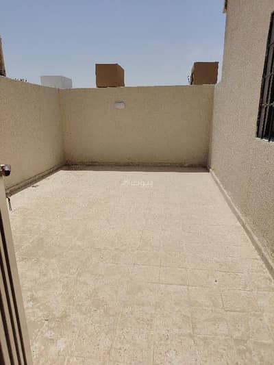 5 Bedroom Flat for Sale in East Riyadh, Riyadh - Luxury first floor for sale for those who seek distinction and elegance in the neighborhood