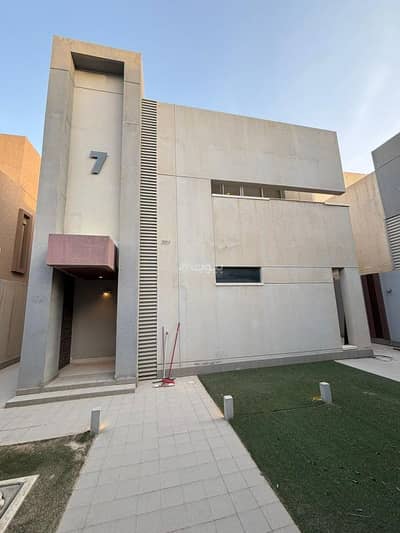 7 Bedroom Villa for Rent in North Riyadh, Riyadh - Villa for rent in Al Yasmeen neighborhood, north of Riyadh