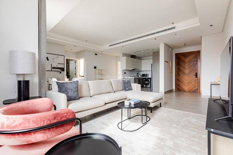 Qamra 9-A, 3031 Ashirat Soudair - 3 Bedroom & Balcony