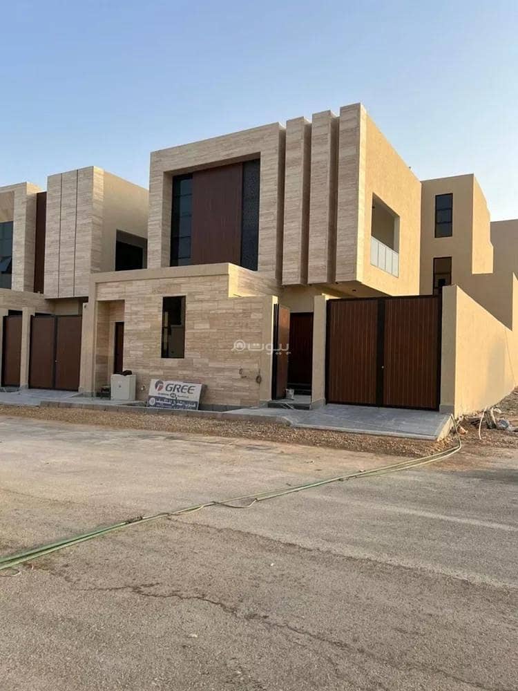 Villa For Sale in Al Mahdiyah, Riyadh