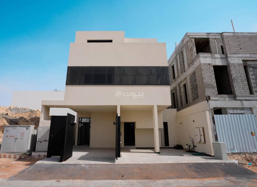 Distinctive model roles for sale in Al-Narges, Riyadh