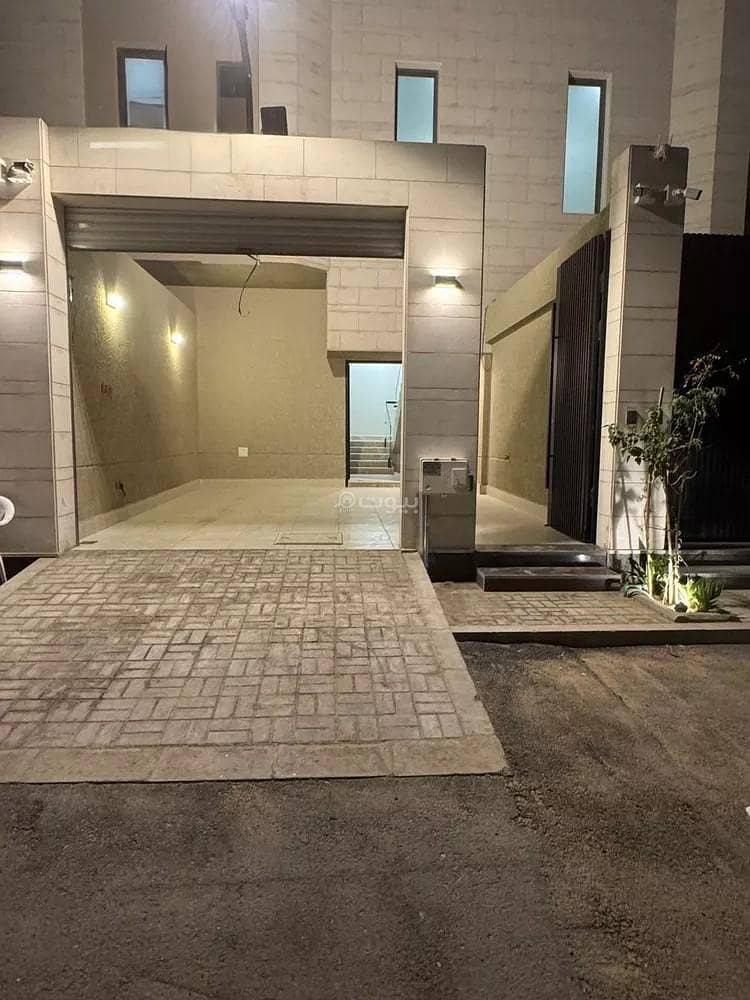 Floor For Sale in Al Rimal, Riyadh
