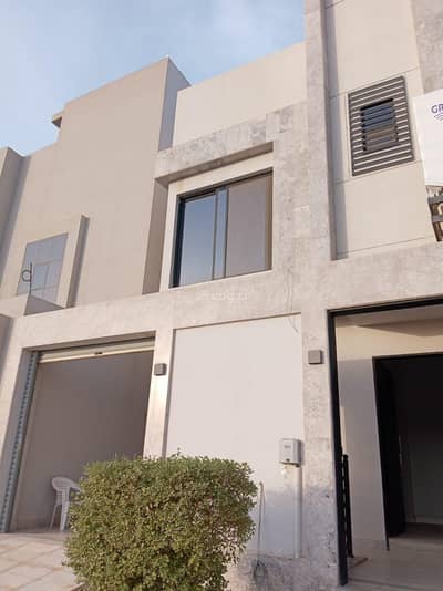 5 Bedroom Villa for Sale in East Riyadh, Riyadh - 5 Bedroom Villa For Sale in Al Monsiyah, Riyadh