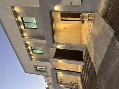دور 4 غرف نوم للبيع في شرق الرياض، الرياض - حي الملك فيصل قريب من جميع الخدمات ومحطة القطار ومحطة الباصات