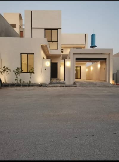 5 Bedroom Villa for Sale in West Riyadh, Riyadh - For sale, a villa of 450 m in the Al-Mahdiyah neighborhood.