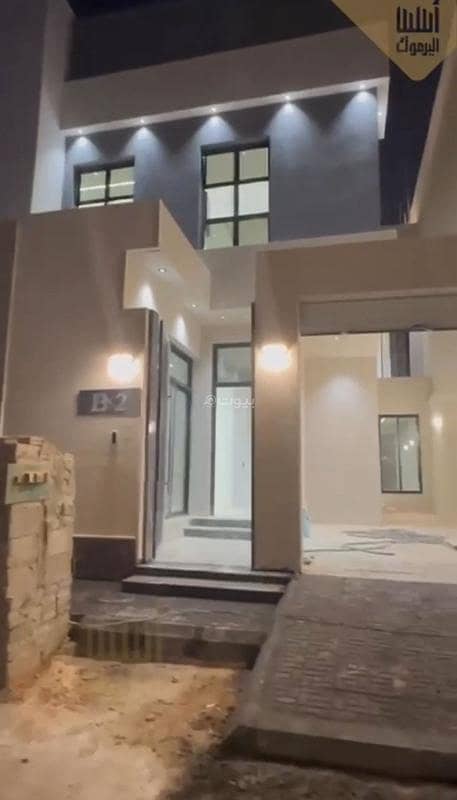 Luxury duplex in Al-Yarmouk Al-Gharbi neighborhood