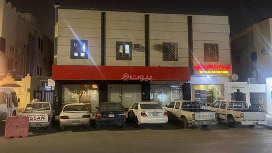 Building for Sale in West Riyadh, Riyadh - Building for sale on Badi' al-Zaman al-Hamadhani Street, Al-Zahra Neighborhood, Riyadh City, Riyadh Region