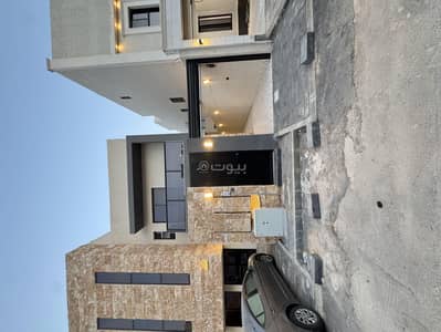 4 Bedroom Floor for Sale in East Riyadh, Riyadh - Floor in East Riyadh，Al Qadisiyah 4 bedrooms 1250000 SAR - 87724180
