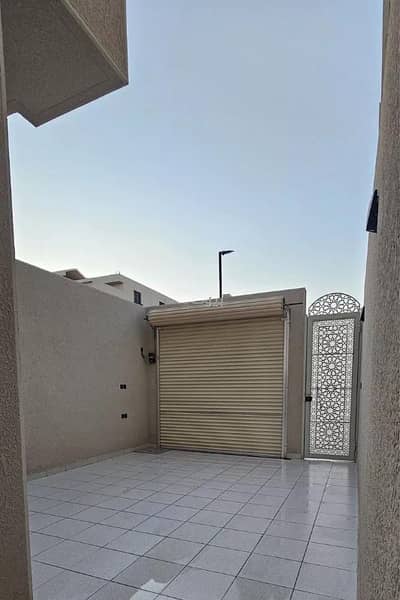 4 Bedroom Villa for Rent in West Riyadh, Riyadh - Villa for rent on Sheikh Abdulwahab Attar Street, Al-Awali neighborhood, Riyadh city,