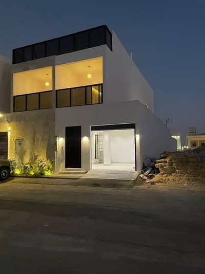 6 Bedroom Villa for Sale in West Riyadh, Riyadh - 6 Bedroom Villa For Sale in Al Mahdiyah, Riyadh