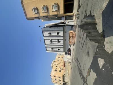 10 Bedroom Building for Sale in Al Rawdah, Dammam - Building in Al Rawdah 10 bedrooms 1300000 SAR - 87709645