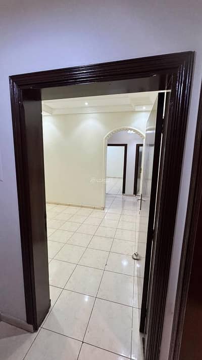 عمارة  للايجار في شمال جدة، جدة - شقة ثلاث غرف للإيجار بحي الصفا بمدنية جدة