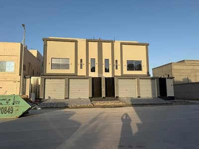 4 Bedroom House for Sale in King Fahd Suburb, Dammam - Duplex apartments, Al-Dhahiah, Fifth District, Ninth