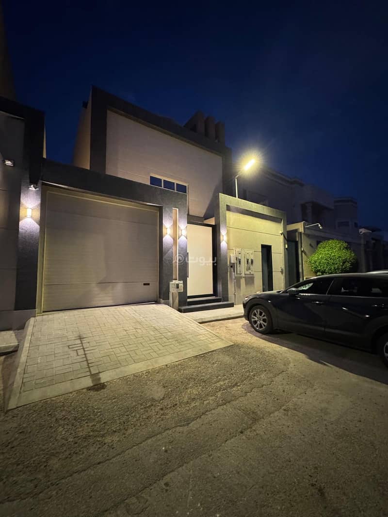 Floor for Rent on Abdullah Bin Al-Khatib Street, Al-Narjis District, Riyadh