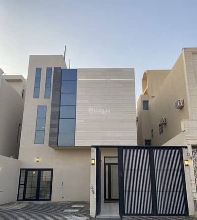 3 Bedroom Floor for Sale in East Riyadh, Riyadh - Floor in East Riyadh，Al Bayan Neighborhood 3 bedrooms 680000 SAR - 87715254