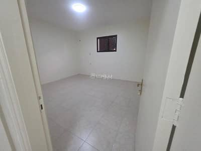 3 Bedroom Apartment for Rent in Al Aradiyat 1 - 3-bedroom apartment in Musaid Al-Anqari for 49,000
