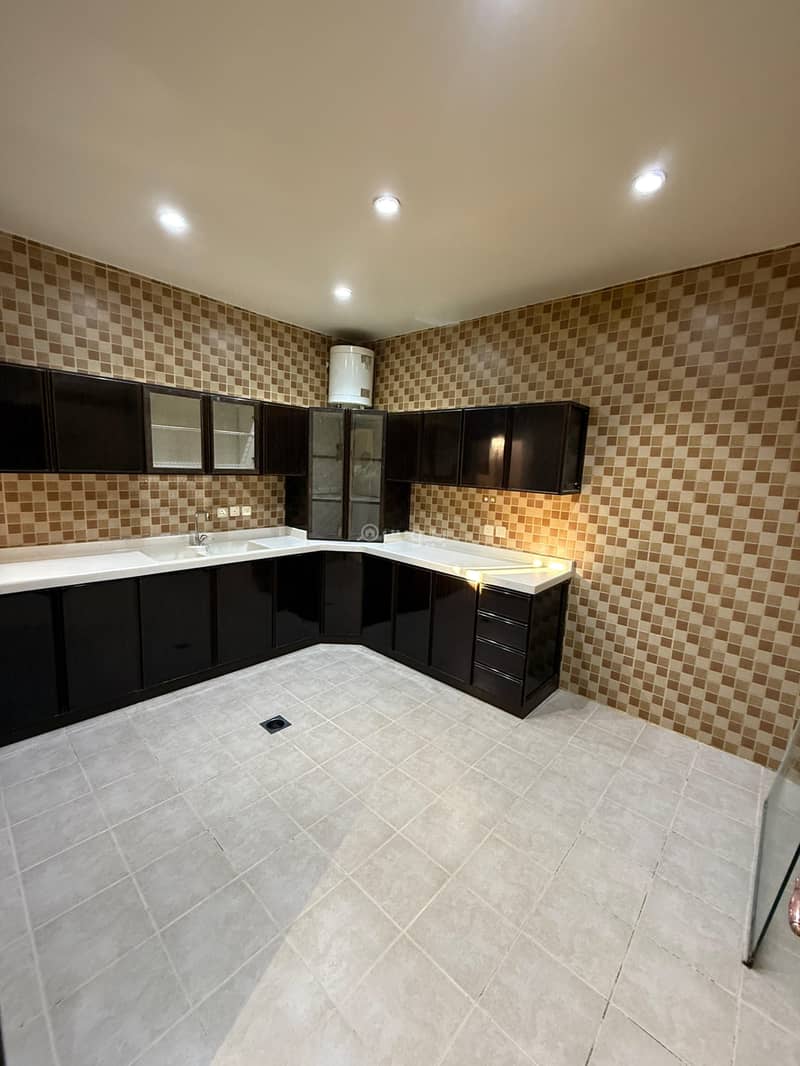 Roof apartment for rent - Al-Sahafa