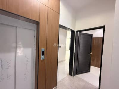 3 Bedroom Floor for Sale in East Riyadh, Riyadh - Second floor elevator foundation for sale