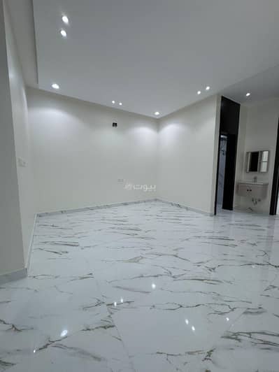 4 Bedroom Villa for Sale in West Riyadh, Riyadh - Villa consisting of 4 bedrooms for sale in Al-Arijah Al-Gharbiyah