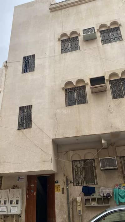 عمارة  للبيع في وسط الرياض، الرياض - عمارة للبيع في شارع عاصم بن خليفة, حي الوزارات, مدينة الرياض, منطقة الرياض