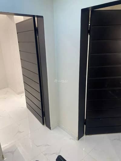 6 Bedroom Floor for Sale in West Riyadh, Riyadh - Floor for sale in dahiat namar, riyadh