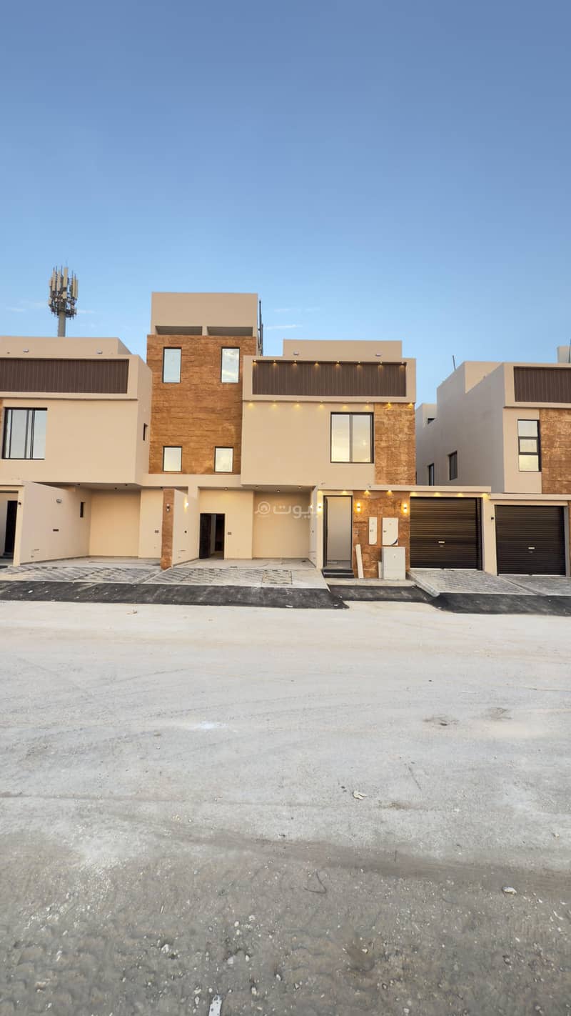Floor in West Riyadh，Al Hazm 3 bedrooms 700000 SAR - 87728156