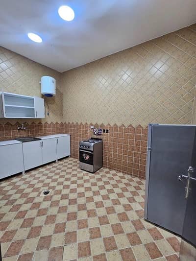 1 Bedroom Apartment for Rent in North Riyadh, Riyadh - Furnished room and hall for monthly rent