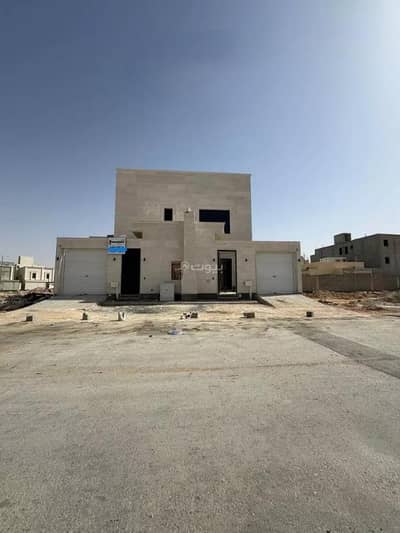 4 Bedroom Floor for Sale in East Riyadh, Riyadh - House for sale in Al-Janadriyah neighborhood, Riyadh City