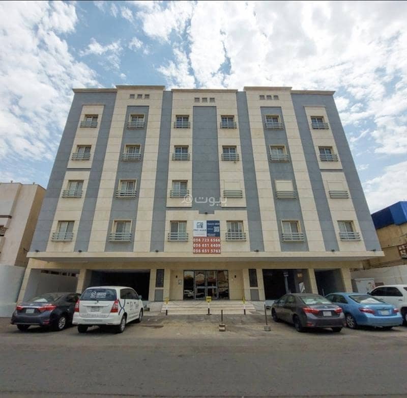 Rooftop apartment for sale in Al-Aziziyah neighborhood