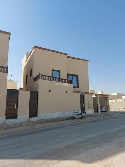 4 Bedroom Villa for Sale in South Riyadh, Riyadh - Villa for sale on Nasirah Street, Al-Ghanamiya neighborhood, Riyadh city