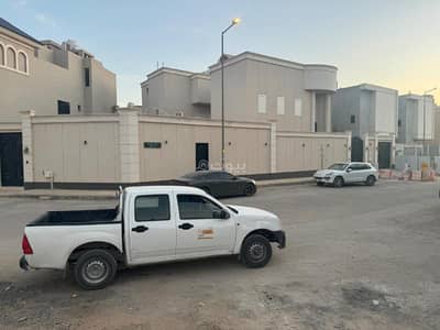 6 Bedroom Villa for Sale in North Riyadh, Riyadh - Villa For Sale in Al Malqa, Riyadh