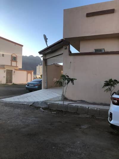 Building for Sale in Al Duwaikhilah, Madina - Building for sale in Al-Duwaikhlah, Medina