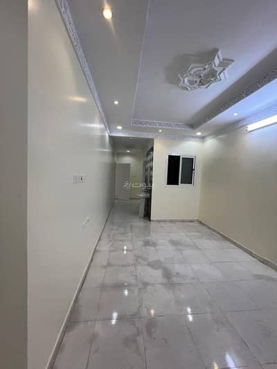 5 Bedroom Floor for Rent in South Riyadh, Riyadh - A 5-bedroom villa for rent in Badr, Riyadh