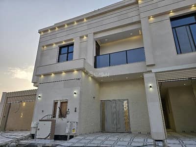 3 Bedroom Apartment for Sale in East Riyadh, Riyadh - For sale: excellent upper second floor in the Al-Mu'izzilah neighborhood