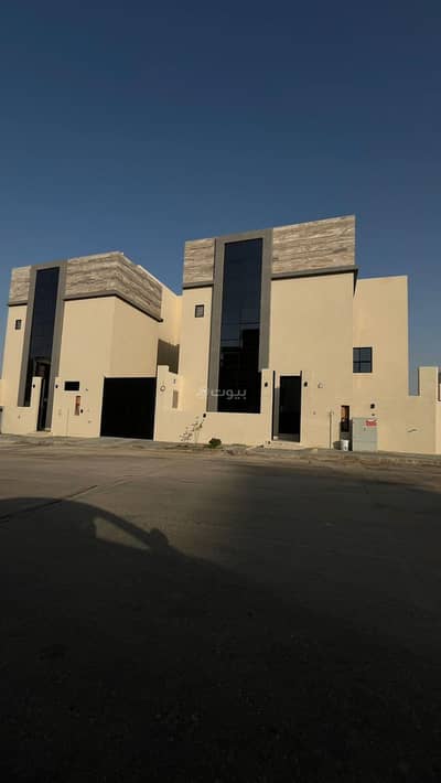 فیلا 5 غرف نوم للبيع في غرب الرياض، الرياض - فيلا للبيع حي المهدية
