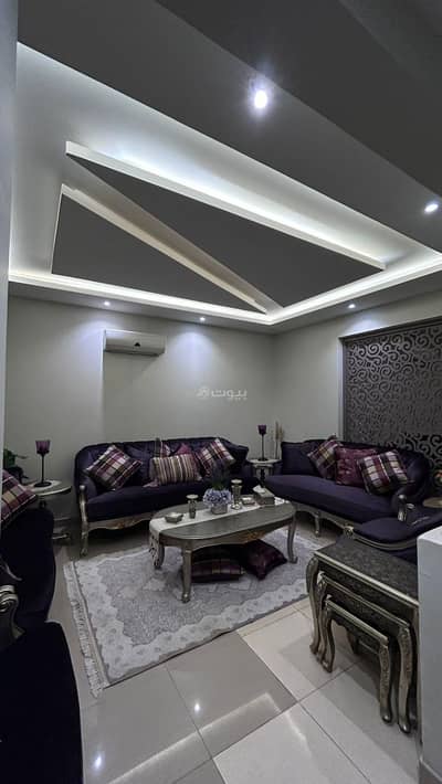 شقة 3 غرف نوم للايجار في شمال الرياض، الرياض - شقة دورين مؤثثة مكونة من 3 غرف نوم ومجلس للايجار في الياسمين